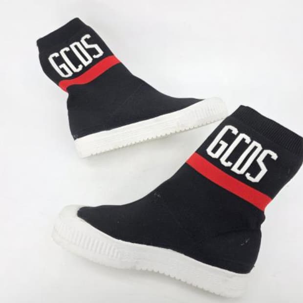 지씨디에스 스니커즈