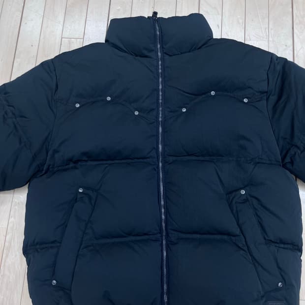 슈퍼드라이 패딩 새상품