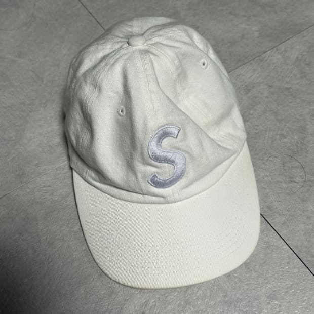 슈프림 S로고 캠프캡 볼캡 화이트