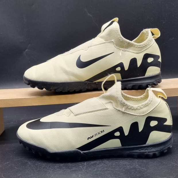 나이키 줌 머큐리얼 베이퍼15 풋살화240