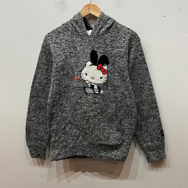 플레이보이X헬로키티 일본 한정 판매 니트 후드 