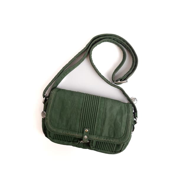 [KIPLING] 멀티 포켓 플랩 나일론 크로스백