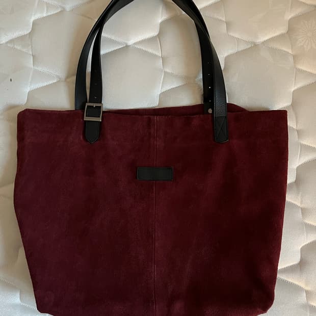 Suede Tote Dark Red