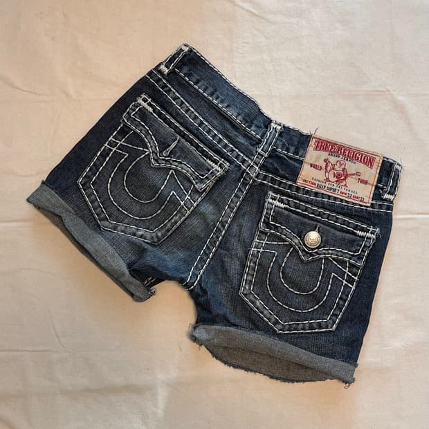 TRUE RELIGION denim short pants