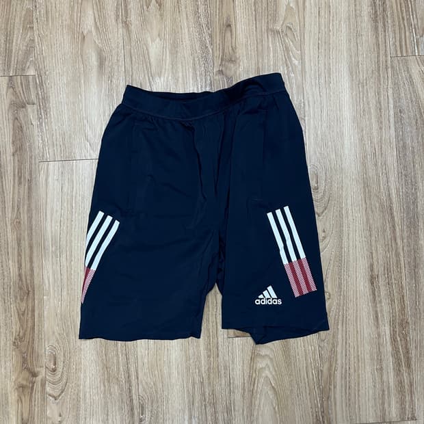 아디다스 Aeroready 반바지 L