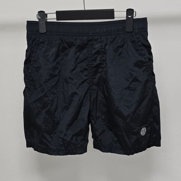 스톤아일랜드 나일론 메탈 반바지 s사이즈 블랙 판매