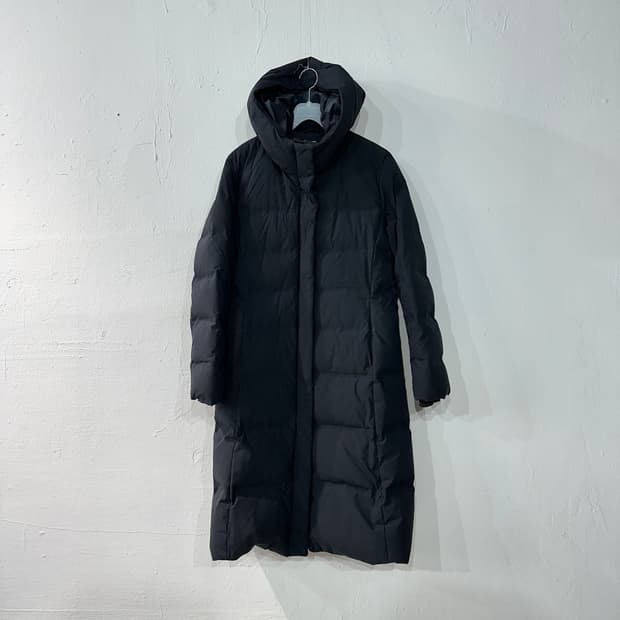 유니클로 심리스 롱패딩 여성M