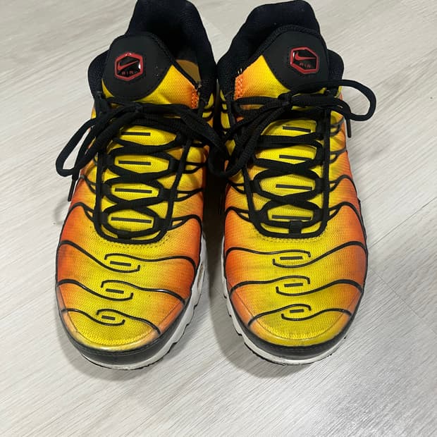 나이키 에어맥스 플러스 옐로우 280mm