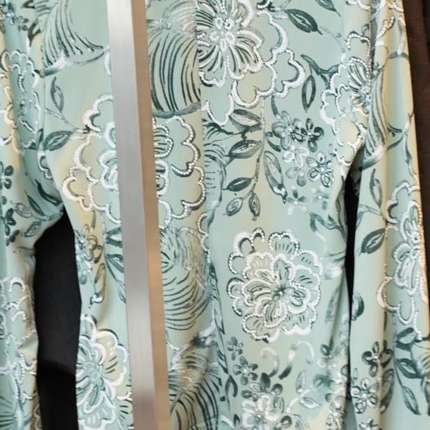 Pokofosca 포코포스카 리미티드 플라워 탑