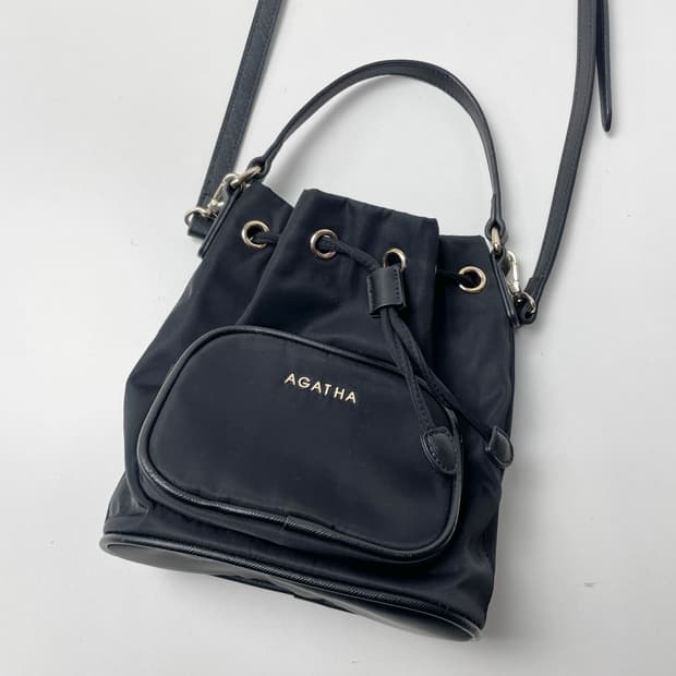 [중고] 아가타 나일론 복조리 크로스백