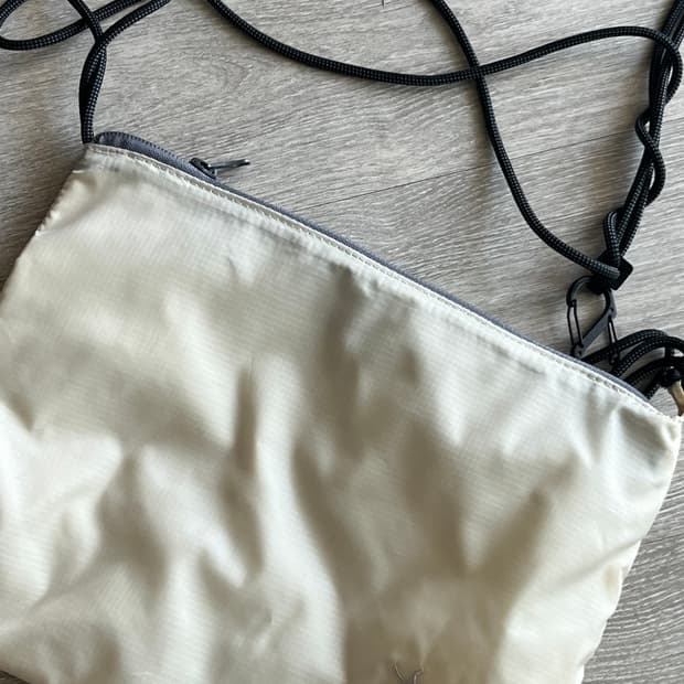 더콜디스트모먼트 TCM mini logo ripstop cross bag