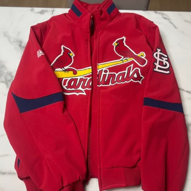 마제스틱 카디널스 m