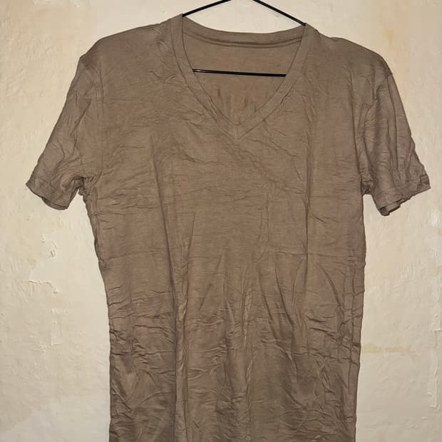 “TOP Valu” Brown V-neck T