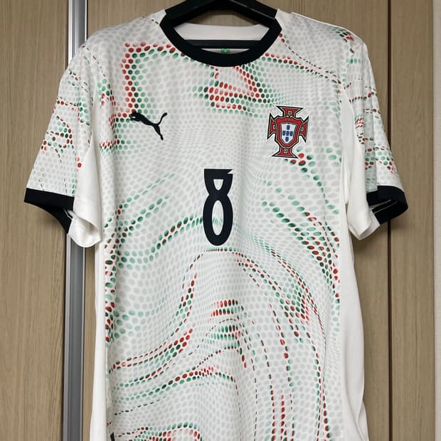 포르투갈 25/26 어웨이 유니폼_브루노 페르난데스 8번 마킹