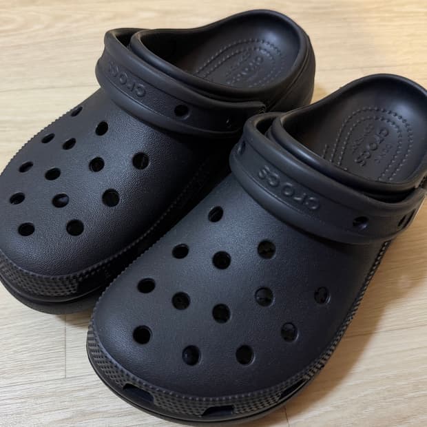 Crocs