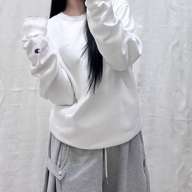 챔피온 화이트 맨투맨