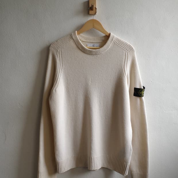 스톤아일랜드 울 니트