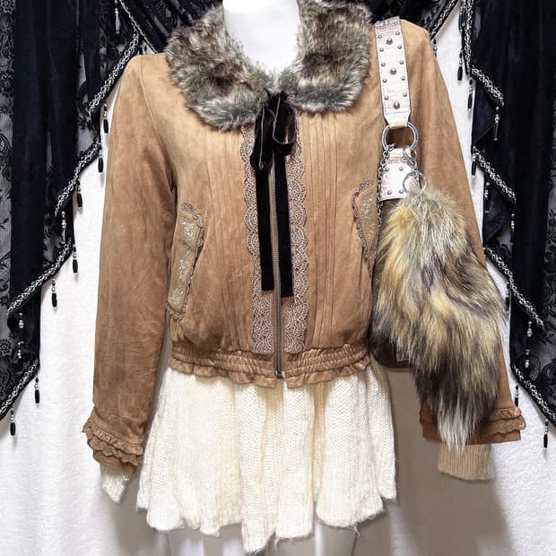 엑시즈팜 라떼갸루 로걀 브라운 레이스프릴 스웨이드 자켓 엔틱 하치 모리