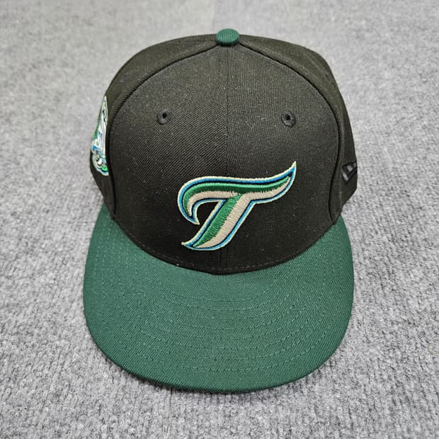 뉴에라 토론토 블랙/그린 30주년 모자(급처)