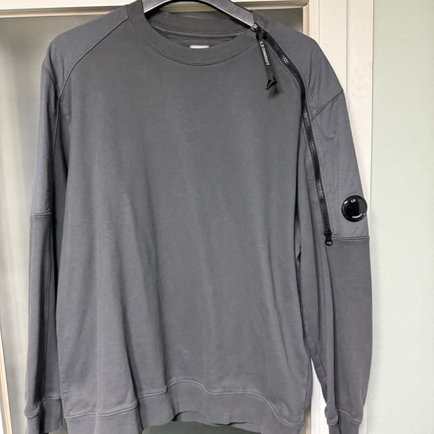 cp컴퍼니 맨투맨 차콜그레이 xl