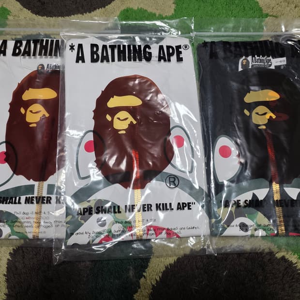 [160] 베이프 ABC 그린카모 마일로 인 샤크 반팔티 화이트 키즈