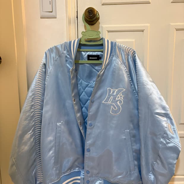 위캔더스 바시티자켓