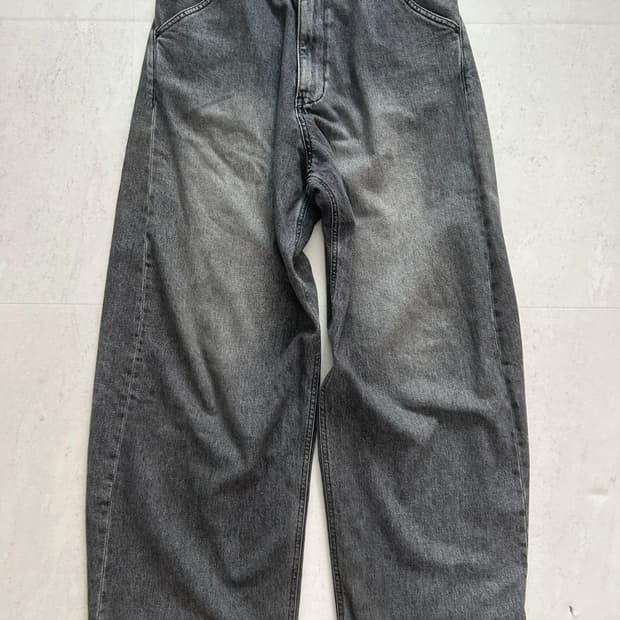 해칭룸 와이드 커브드진