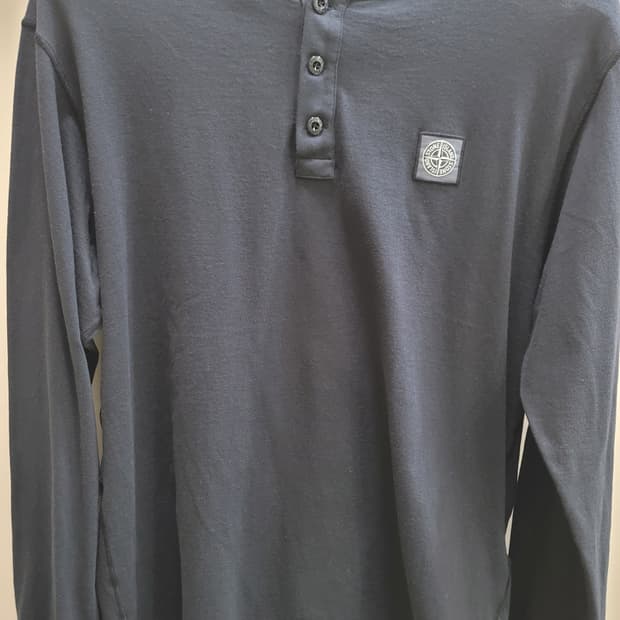 스톤아일랜드 블랙 긴팔 헨리넥 티셔츠