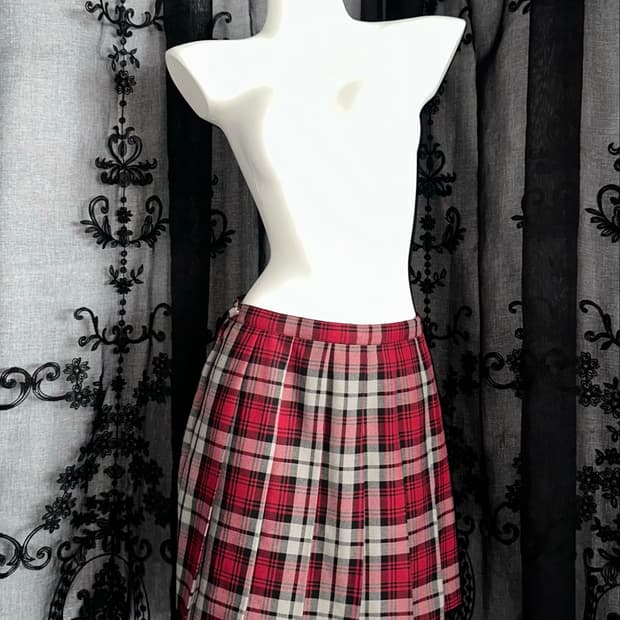 red checkered pleated skirt