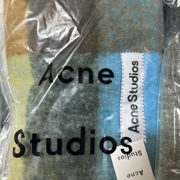 아크네 스튜디오 모헤어울체크 머플러 남여공용