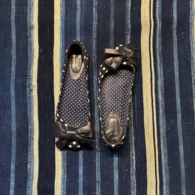 240-245 ) MAX MARA Dot Ribbon Flats