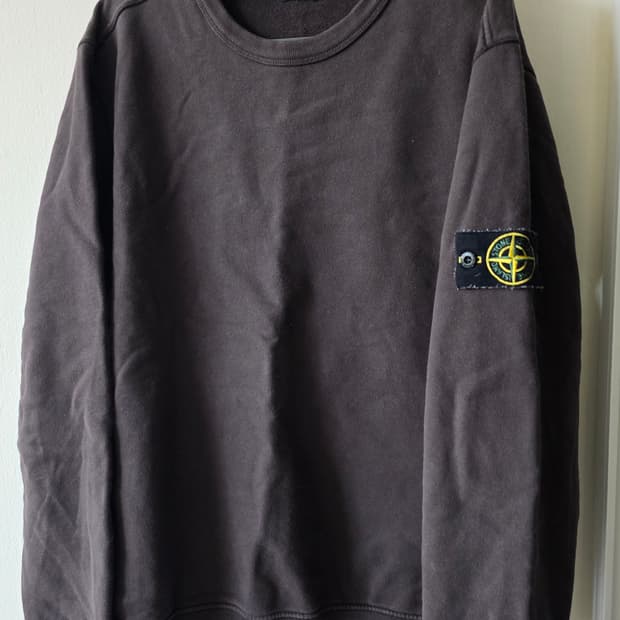 스톤 아일랜드 와펜 크루넥 스웨트 맨투맨 L사이즈