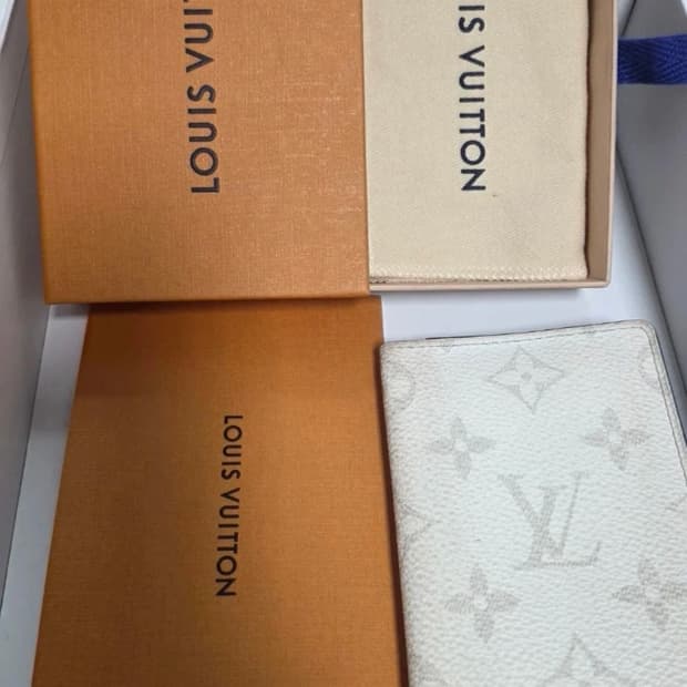루이비통 지갑