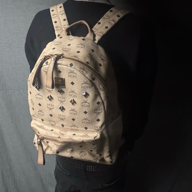 mcm 스터트 화이트 백팩