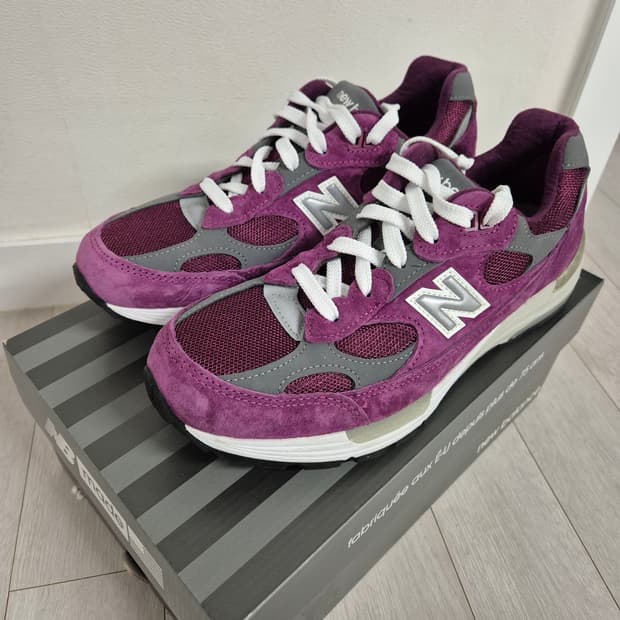 뉴발란스 992 마룬 컬러 (US 7.5 255) 판매