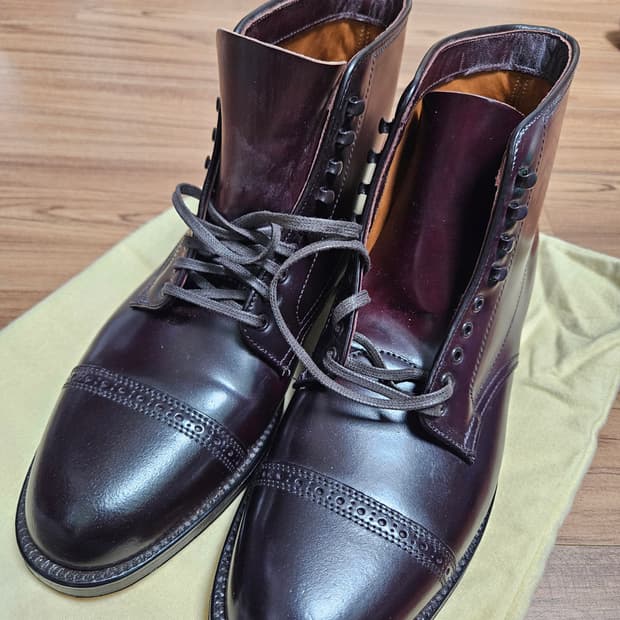 알든 코도반 부츠(jcrew) 버건디