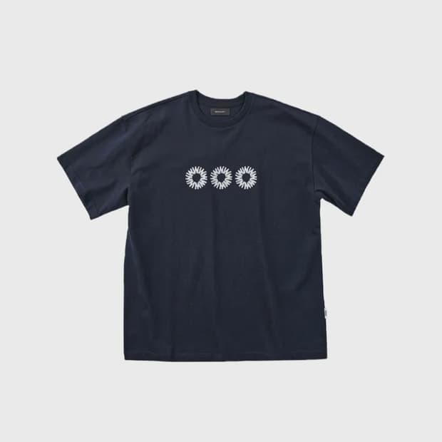 (S)999휴머니티 EVD 로고 하프 티셔츠 다크네이비