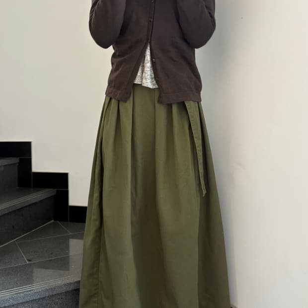 브이넥 브라운 가디건