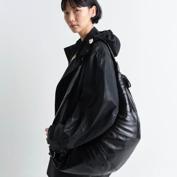 F/르메르 라지 크루아상 범백 코티드 코튼 블랙 26SS