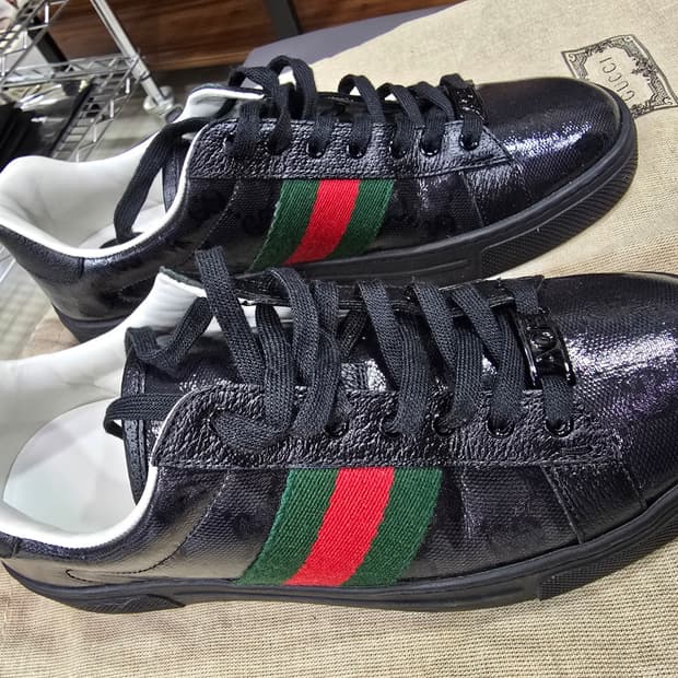 [정품] 구찌 블랙 GG 에이스 유광 스니커즈 760775