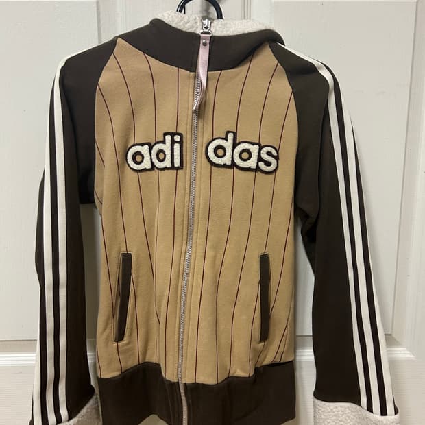 아디다스 겨울 후드집업