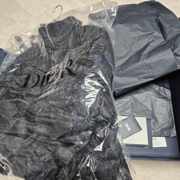 [새상품 / 풀구성 ] 디올 오블리크 패딩 블랙 