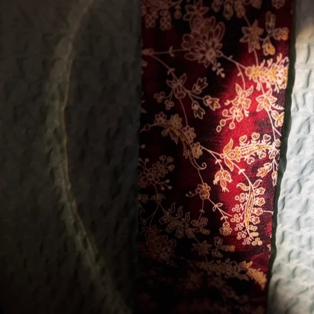 파코라반 빈티지 플라워 넥타이