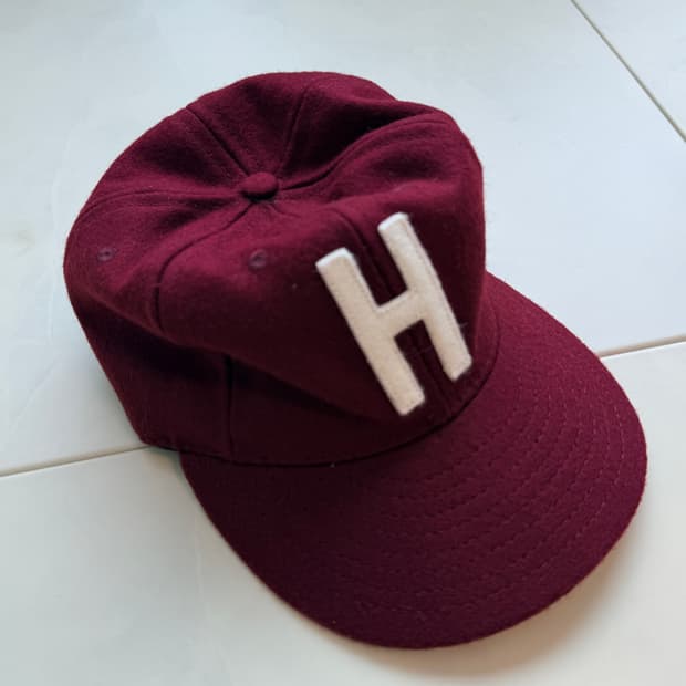 이벳필드 오리지널 H로고 울 볼캡 버건디