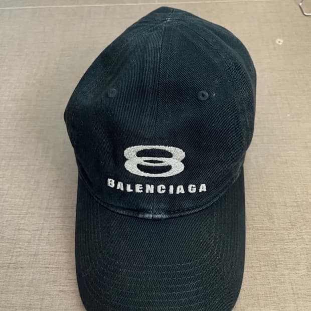 발렌시아가 유니티 스노우보드 볼캡