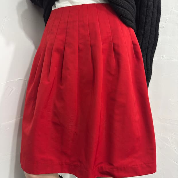 miss j red pleats skirt