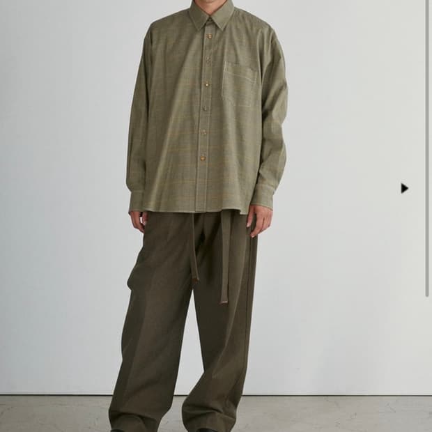 [S]렉토 빈티지 버튼 플레이드 셔츠 카키색 팝니다