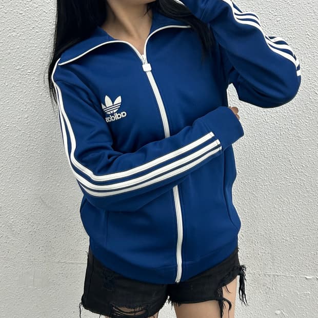 아디다스 SPO 화이트라인 딥블루 트랙탑 105