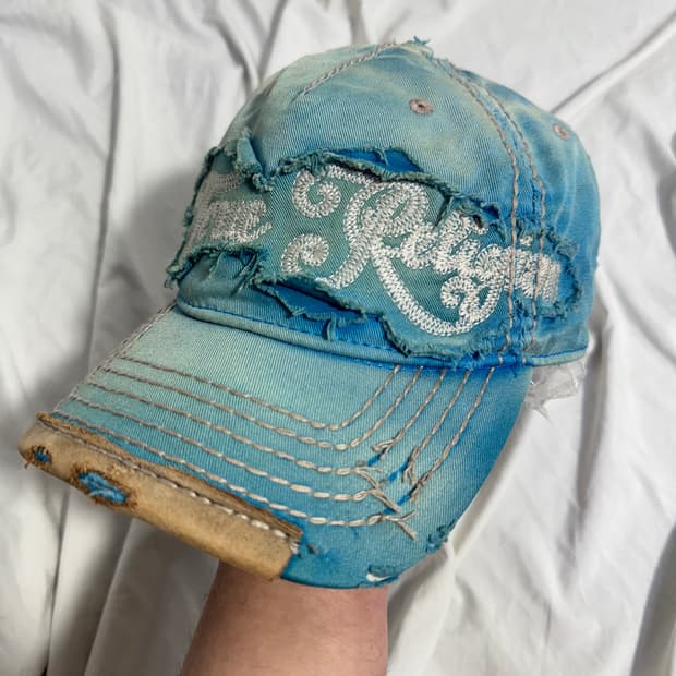 트루릴리전 워싱 데미지 볼캡 y2k