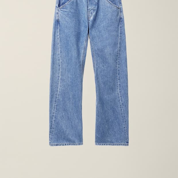E02 BELTED ENGINÉÉRED DENIM PANTS
WASHED